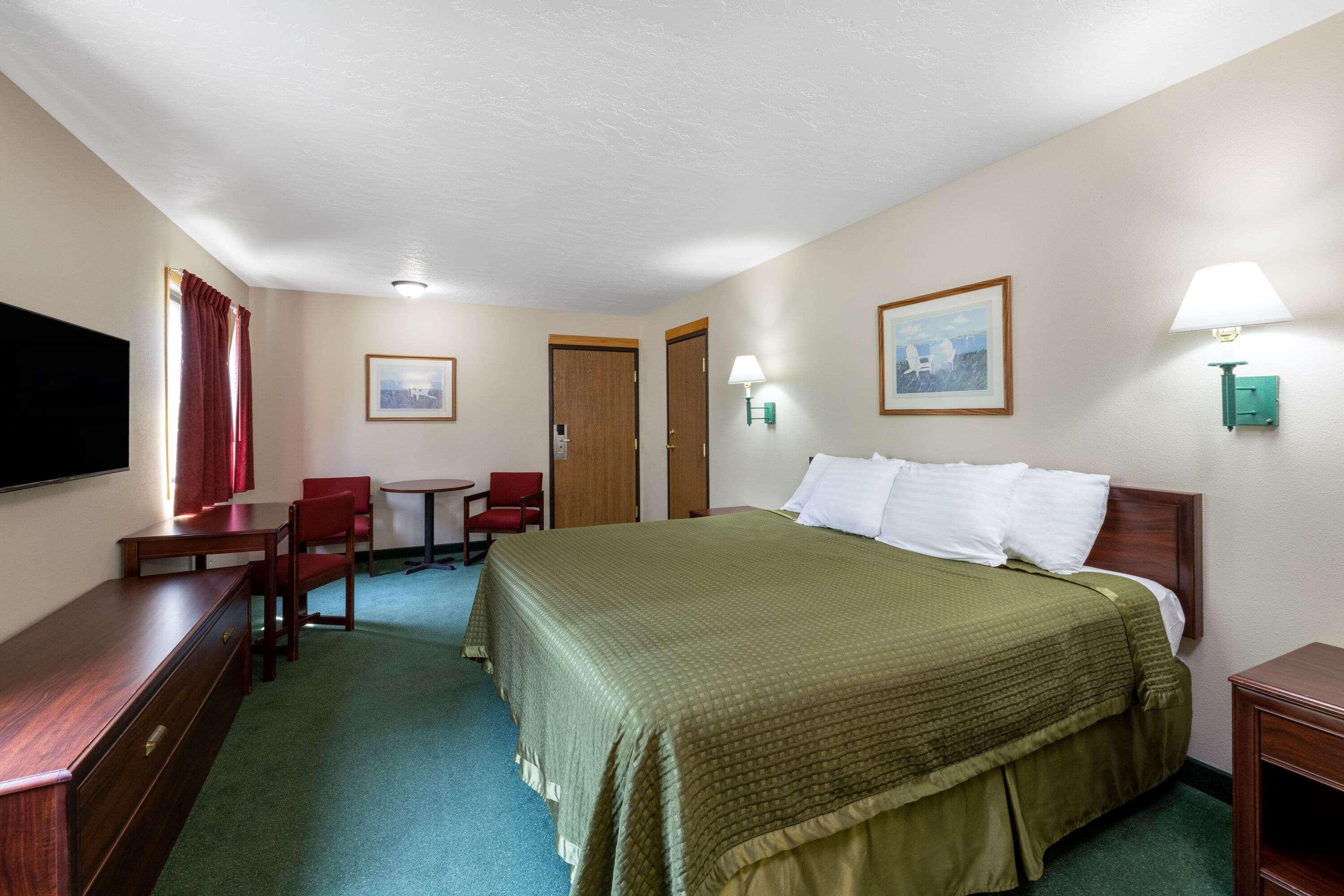 Travelodge By Wyndham Spirit Lake/Okoboji Exterior foto